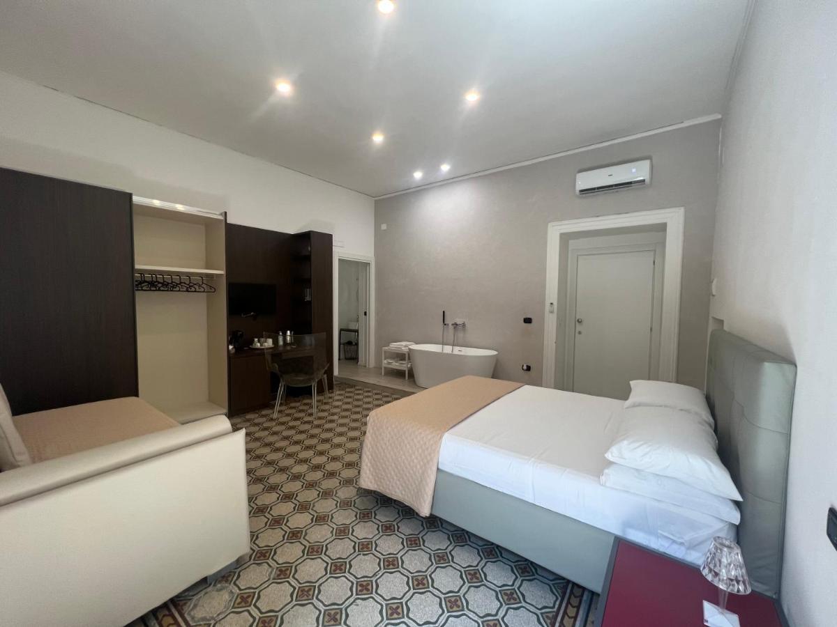 La Piazza Suite Napoli Eksteriør billede