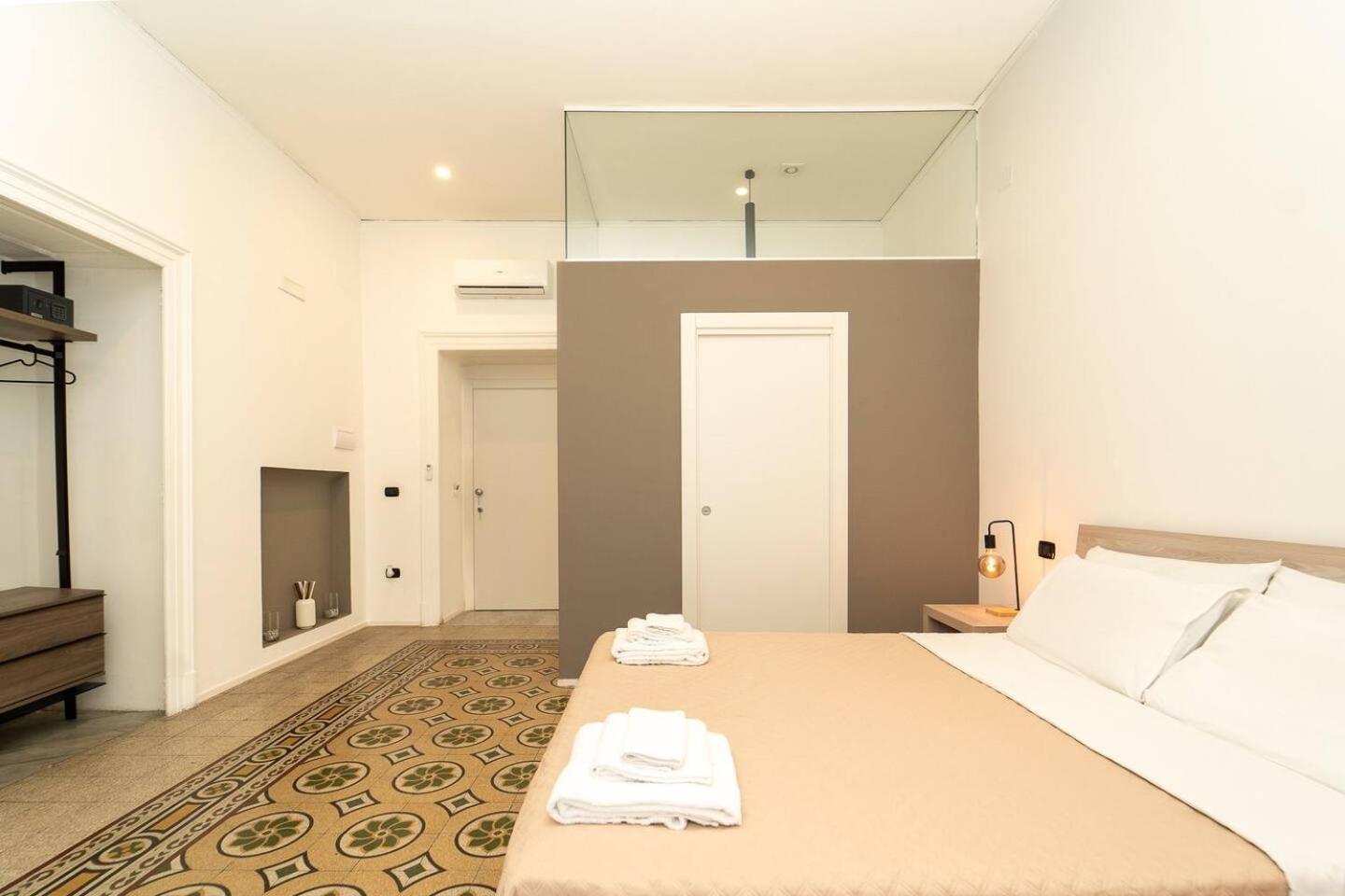 La Piazza Suite Napoli Eksteriør billede