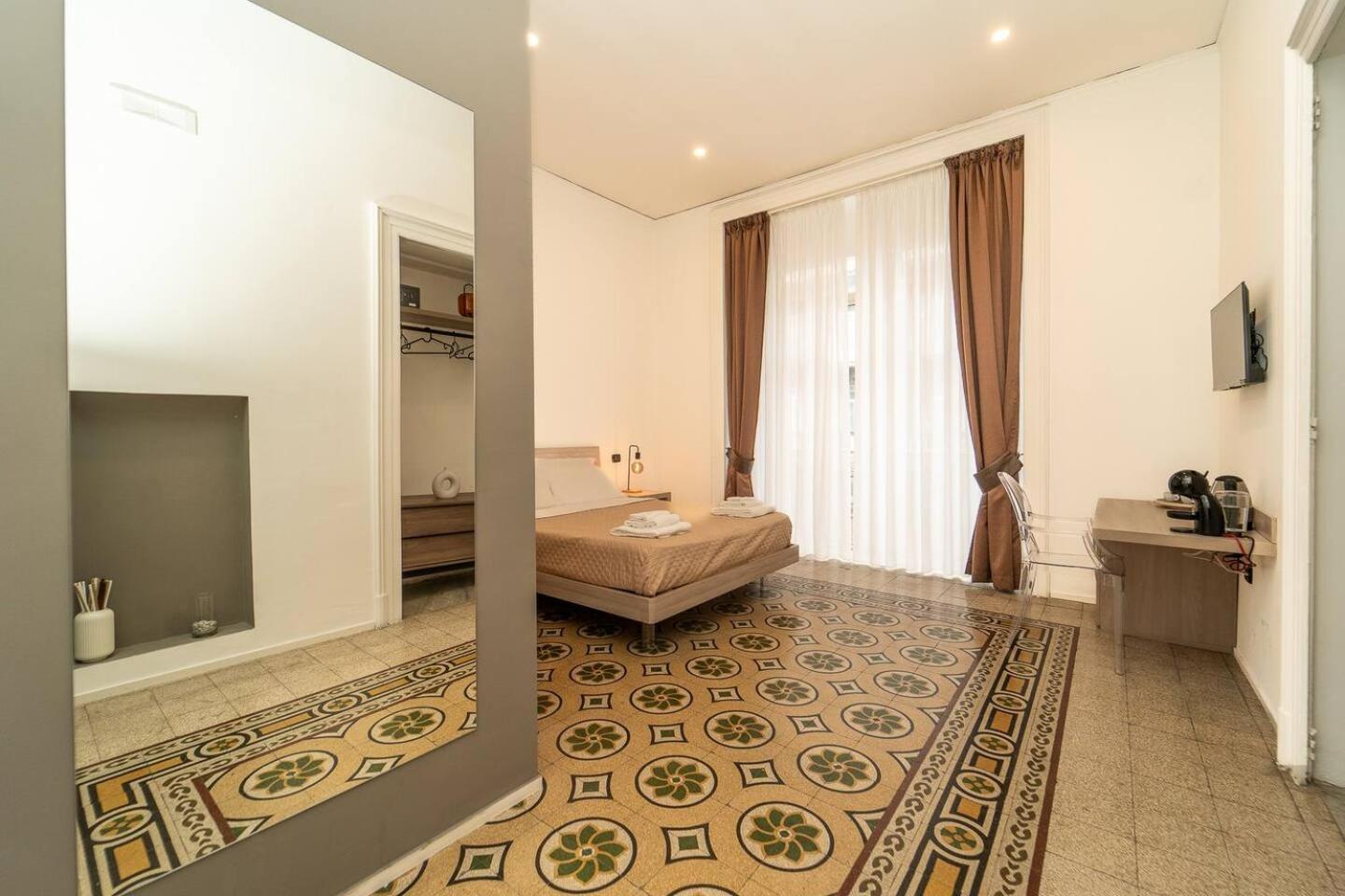 La Piazza Suite Napoli Eksteriør billede
